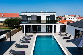 Villa Royal Rock